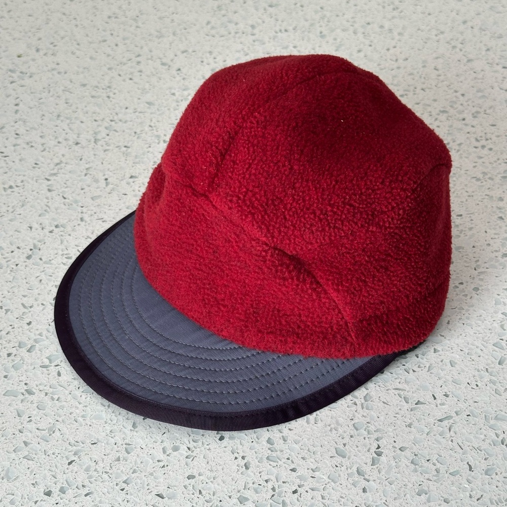 Vintage Patagonia Synchilla Fleece Duckbill Hat in Red/Black/Purple - Medium